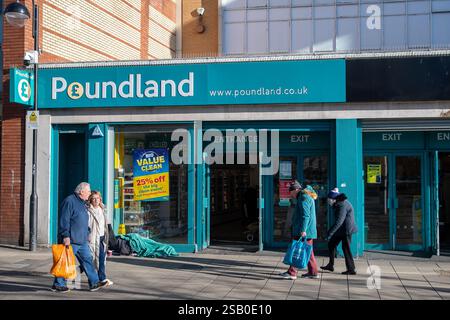 Uxbridge, Royaume-Uni. 30 janvier 2025. Un magasin Poundland à Uxbridge. Crédit : Maureen McLean/Alamy Banque D'Images