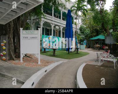 L'Abbey Bar Restaurant dans le Dr Joseph Y. porter House une maison historique. Usage éditorial uniquement 22 janvier 2025, Key West, Floride, États-Unis. Ligne de guidage Banque D'Images