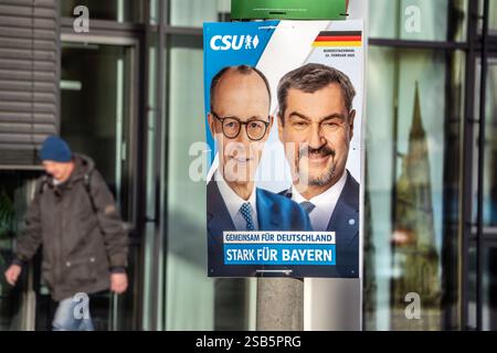 Friedrich Merz, CDU, Markus Söder, CSU, Wahlplakat in Regensburg, 31. Januar 2025 Deutschland, Ratisbonne, 31. Januar 2025, Wahlplakat Friedrich Merz, CDU-Kanzlerkandidat, Markus Söder, CSU Ministerpräsident, slogan : Gemeinsam für Deutschland, Stark für Bayern, Bundestagswahl am 23. Februar, Wahlkampf, *** Friedrich Merz, CDU, Markus Söder, CSU, affiche électorale à Ratisbonne, 31 janvier 2025 Allemagne, Ratisbonne, janvier 31, 2025, affiche électorale Friedrich Merz, candidat de la CDU à la chancelière, Markus Söder, ministre président de la CSU, slogan ensemble pour l'Allemagne, fort pour la Bavière, Bundestag electi Banque D'Images