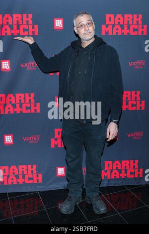 Toronto, Canada. 31 janvier 2025. Karim Hussain assiste à la projection théâtrale « Dark match » de Toronto au Cineplex Young et à Dundas. Une petite compagnie de lutte accepte un concert bien payé dans une ville en arrière-bois pour apprendre, trop tard, que la communauté est dirigée par un mystérieux chef de culte avec des plans sournois pour leur match. Crédit : SOPA images Limited/Alamy Live News Banque D'Images