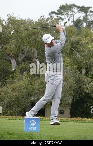 Pebble Beach, États-Unis. 1er février 2025. Pebble Beach, Californie, États-Unis - 1er février 2025 Justin Rose se prépare à commencer sa 3ème manche au terrain de golf AT&T Pebble Beach Pro-Am (PGA Tour signature golf event), Californie, États-Unis crédit : Motofoto/Alamy Live News Banque D'Images