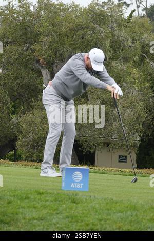 Pebble Beach, États-Unis. 1er février 2025. Pebble Beach, Californie, États-Unis - 1er février 2025 Justin Rose se prépare à commencer sa 3ème manche au terrain de golf AT&T Pebble Beach Pro-Am (PGA Tour signature golf event), Californie, États-Unis crédit : Motofoto/Alamy Live News Banque D'Images