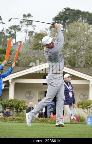 Pebble Beach, États-Unis. 1er février 2025. Pebble Beach, Californie, États-Unis - 1er février 2025 Justin Rose se prépare à commencer sa 3ème manche au terrain de golf AT&T Pebble Beach Pro-Am (PGA Tour signature golf event), Californie, États-Unis crédit : Motofoto/Alamy Live News Banque D'Images