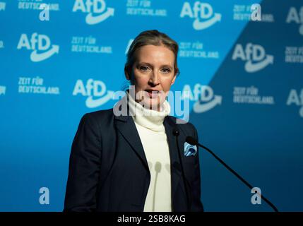 Alice Weidel AFD-Vorsitzende BEI ihrer Rede à Neu-Isenburg. Zeit für Alice Weidel - in Neu-Isenburg - Wahlkampftour Bundestagswahl 2025 - 01.02.2025, Neu-Isenburg, Hugenottenhalle, Hessen Copyright : HMBxMedia/xMarcoxBader Banque D'Images