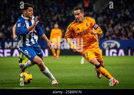 Barcelone, Espagne. 1er février 2025. Alejo VELIZ d'Espanyol Barcelona et Lucas VAZSQUEZ du Real Madrid lors du match de football de la Liga entre le RCD Espanyol et le Real Madrid CF le 1er février 2025 au stade RCDE de Barcelone, Espagne - photo Matthieu Mirville (Joma Garcia)/DPPI crédit : DPPI Media/Alamy Live News Banque D'Images