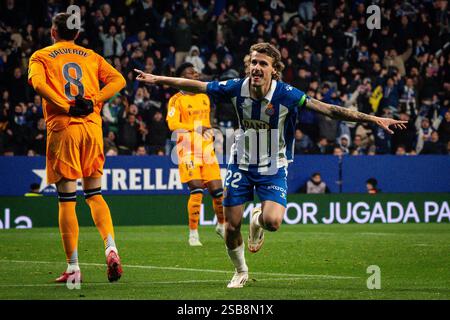 Barcelone, Espagne. 1er février 2025. Carlos ROMERO d'Espanyol Barcelone célèbre son but lors du match de football de la Liga entre le RCD Espanyol et le Real Madrid CF le 1er février 2025 au stade RCDE de Barcelone, Espagne - photo Matthieu Mirville (Joma Garcia)/DPPI crédit : DPPI Media/Alamy Live News Banque D'Images