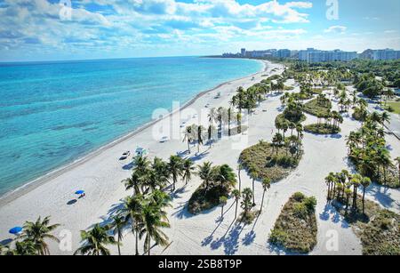 Vue aérienne Crandon Park plage à Key Biscayne à Miami, États-Unis Banque D'Images