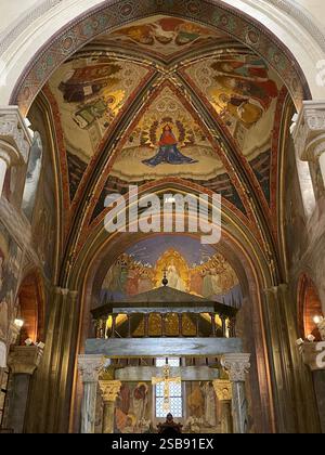 Nardò, Italie. Intérieur de la Basilique cattedrale di Santa Maria Assunta/ Cathédrale de Nardò. Banque D'Images