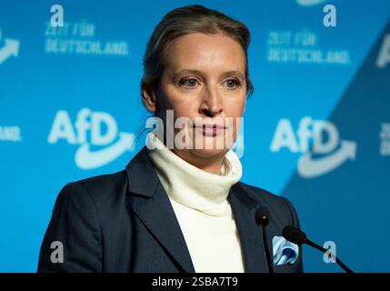 Neu Isenburg, Ger. 1er février 2025. Alice Weidel (AFD-Vorsitzende) BEI ihrer Rede à Neu-Isenburg. Zeit für Alice Weidel - in Neu-Isenburg - Wahlkampftour Bundestagswahl 2025 - 01.02.2025, Neu-Isenburg, Hugenottenhalle, Hessen crédit : HMB Media/Alamy Live News Banque D'Images