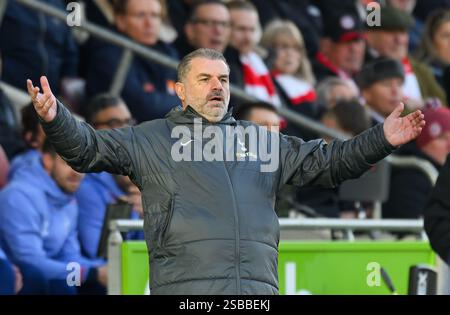 Londres, Royaume-Uni. 02 février 2025. Brentford v Tottenham Hotspur - premier League - Gtech Community Stadium. Tottenham Manager Ange Postecoglou. Crédit photo : Mark pain / Alamy Live News Banque D'Images