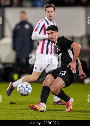 Tilburg, pays-Bas. 02 février 2025. TILBURG, PAYS-BAS - 2 FÉVRIER : Mayckel Lahdo de l'AZ lors du match Néerlandais Eredivisie entre Willem II et AZ Alkmaar au Koning Willem II Stadion le 2 février 2025 à Tilburg, pays-Bas. (Photo de Ed van de Pol/Orange Pictures) crédit : Orange pics BV/Alamy Live News Banque D'Images
