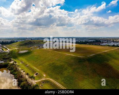 Décharge d'ordures Miami Doral Florida 2025 vue aérienne Banque D'Images