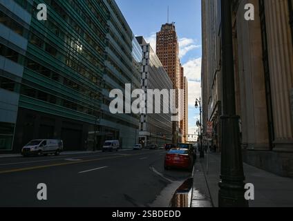 Detroit, États-Unis. 19 décembre 2023. En regardant vers le sud sur Griswold vers le Guardian Building à Detroit, Michigan, le 19 décembre 2023. (Photo de Alexander Clegg/NurPhoto) crédit : NurPhoto SRL/Alamy Live News Banque D'Images