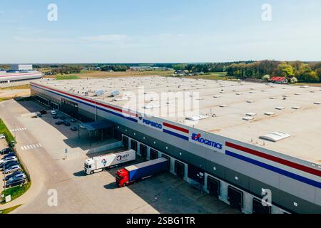 Pologne, Mszczonów, le parc logistique Elite : entrepôt central ID Logistics, loué par PepsiCo, le plus grand entrepôt du réseau de distribution PepsiCo Banque D'Images