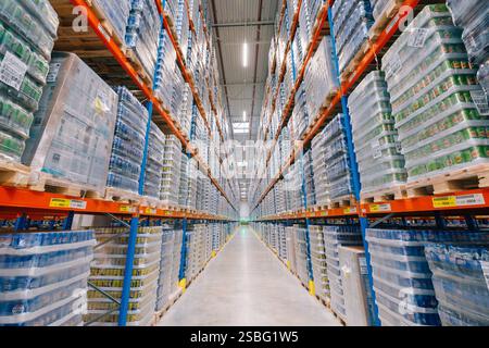 Pologne, Mszczonów, le parc logistique Elite : entrepôt central ID Logistics, loué par PepsiCo, le plus grand entrepôt du réseau de distribution PepsiCo Banque D'Images