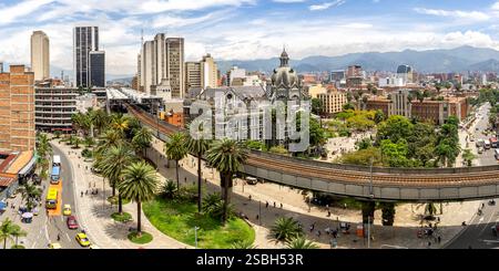 Panorama de Medellin sur la place Plaza Botero à Medellin, Colombie Banque D'Images