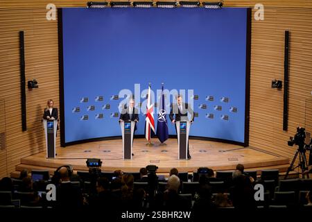 Le premier ministre Sir Keir Starmer lors d'une conférence de presse avec le secrétaire général de l'OTAN Mark Rutte au siège de l'OTAN à Bruxelles, Belgique. Date de la photo : lundi 3 février 2025. Banque D'Images