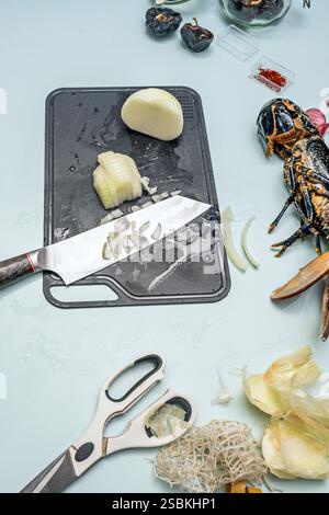 Il existe différents types d'oignons, chacun avec ses propres caractéristiques. L'oignon jaune est le plus commun et est utilisé dans une variété de recettes Banque D'Images