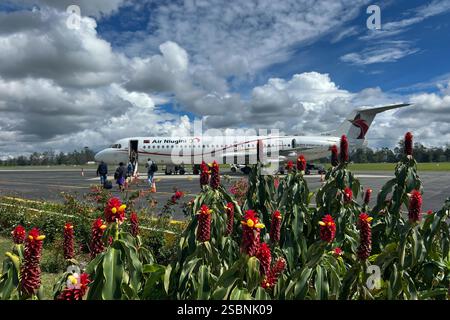 Avion Air Niugini à l'aéroport de Mount Hagen, région des Highlands, Papouasie-Nouvelle-Guinée Banque D'Images