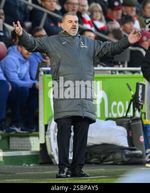 Londres, Royaume-Uni. 02 février 2025. Brentford v Tottenham Hotspur - premier League - Gtech Community Stadium. Tottenham Manager Ange Postecoglou. Crédit photo : Mark pain / Alamy Live News Banque D'Images
