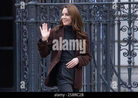 Londres, Royaume-Uni. 04 février 2025. Sur la photo : SAR Catherine - la princesse de Galles quitte la National Portrait Gallery après avoir lancé un nouveau projet du Royal Foundation Centre for Early Childhood. Crédit : Justin Ng/Alamy Live News Banque D'Images