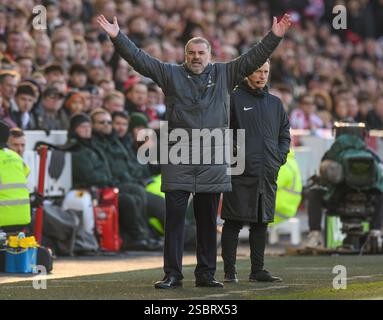 Londres, Royaume-Uni. 02 février 2025. Brentford v Tottenham Hotspur - premier League - Gtech Community Stadium. Tottenham Manager Ange Postecoglou. Crédit photo : Mark pain / Alamy Live News Banque D'Images