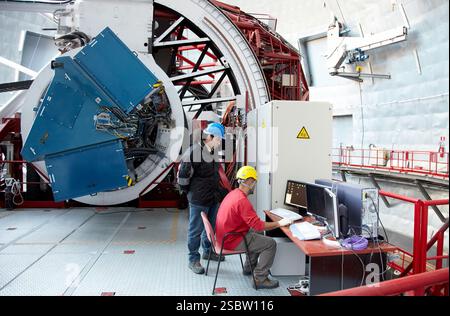 Le Gran Telescopio CANARIAS GTC, Observatoire Roque de los Muchachos, la Palma, Îles Canaries, Espagne le Gran Telescopio CANARIAS GTC est un met de 10,4 Banque D'Images