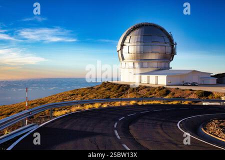 Le Gran Telescopio CANARIAS GTC, Observatoire Roque de los Muchachos, la Palma, Îles Canaries, Espagne le Gran Telescopio CANARIAS GTC est un met de 10,4 Banque D'Images