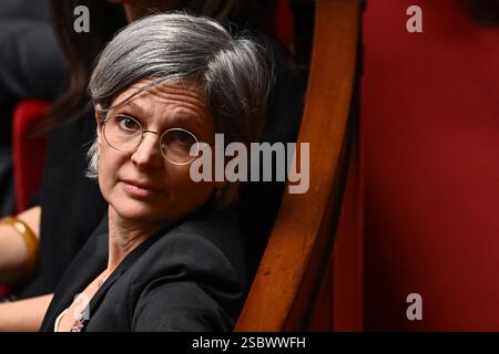 Paris, France. 04th Feb, 2025. La députée écologiste (EELV) pour le 9ème arrondissement de Paris, Sandrine Rousseau lors des questions au Gouvernement à l'Assemblée nationale, 4 janvier 2025 - 04/02/2025 - France/Ile-de-France (région)/Paris - Julien Mattia/le Pictorium crédit : LE Pictorium/Alamy Live News Banque D'Images