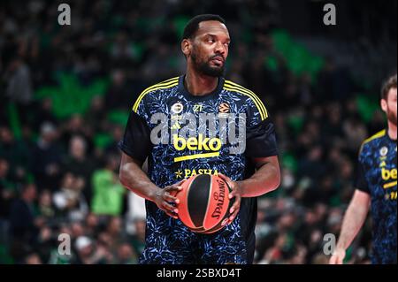 Athènes, Grèce. 04th Feb, 2025. 21 Dyshawn Pierre de Fenerbahce Beko joue lors de l'Euroleague, Round 25 match entre Panathinaikos AKTOR Athens et Fenerbahce Beko à OAKA Altion Arena le 4 février 2025, à Athènes, en Grèce. Crédit : Agence photo indépendante/Alamy Live News Banque D'Images