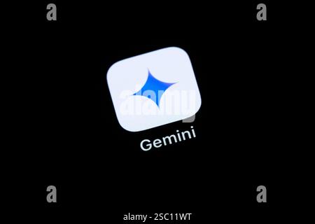 Rottweil, Allemagne. 04th Feb, 2025. L'application App Google Gemini peut être vu sur l'écran d'un iPhone. Crédit : Silas Stein/dpa/Alamy Live News Banque D'Images