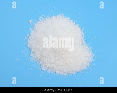 Le bisulfate de sodium, également connu sous le nom d'hydrogénosulfate de sodium, est le sel de sodium de l'anion bisulfate, dont la formule moléculaire est NaHSO4 Banque D'Images