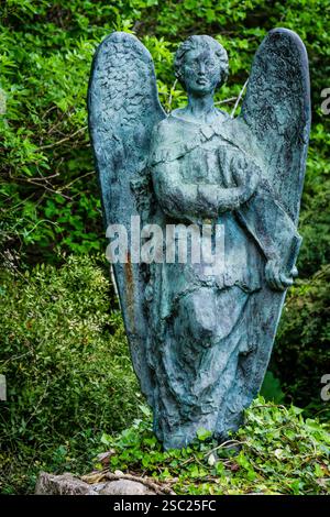 Sanctuaire de Lluc, XVIIe siècle, sculpture d'ange dans le jardin botanique, Escorca, Sierra de Tramuntana, Majorque, Îles Baléares, Espagne Banque D'Images