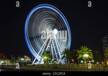 SHARJAH, Émirats arabes Unis - OCTOBRE 29 : Sharjah - troisième ville la plus grande et la plus peuplée des Émirats arabes Unis, le 29 octobre 2013. C'est le plus industrialisé Banque D'Images