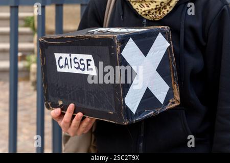 Mobilisation pour la culture. HK et les Saltimbanks : concert de rue organisé par le Carmagnole dans différents lieux. Fonds de solidarité pour artistes. Montpellier, Occitanie, France Banque D'Images