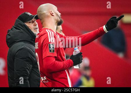 Brest, France. 1er février 2025. Eric ROY, de Brest, et Ludovic AJORQUE, de Brest, lors du match de championnat de France de Ligue 1 opposant le stade Brestois (Brest) au Paris Saint-Germain le 1er février 2025 au stade Francis le BLE de Brest, France - photo Matthieu Mirville/DPPI crédit : DPPI Media/Alamy Live News Banque D'Images