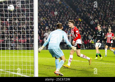 Eindhoven, pays-Bas. 05th Feb, 2025. EINDHOVEN, 05-02-2025, stade Philips, football, coupe KNVB, saison 2024/2025, pendant le match PSV-Feyenoord. Crédit : Pro Shots/Alamy Live News Banque D'Images