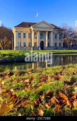 MUNICH, ALLEMAGNE - 2 DÉCEMBRE 2024 : le Hofgarten (jardin de la cour) est un jardin dans le centre de Munich, situé entre la Residenz et l'Englischer Banque D'Images