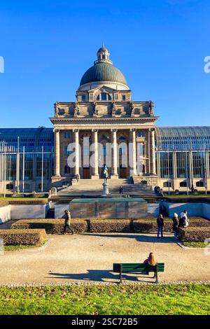 MUNICH, ALLEMAGNE - 2 DÉCEMBRE 2024 : le Hofgarten (jardin de la cour) est un jardin dans le centre de Munich, situé entre la Residenz et l'Englischer Banque D'Images
