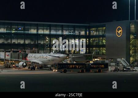 19.09.2024, Allemagne, Hesse, Francfort-sur-le-main - avion Star Alliance (alliance aérienne avec 25 membres) à l'aéroport de Francfort. 00A240919D0049CAROEX. Banque D'Images