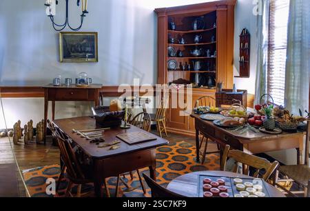 Rising Sun Tavern, salle à manger et salle de jeux, dans le quartier historique de Fredericksburg, Virginie, États-Unis Banque D'Images