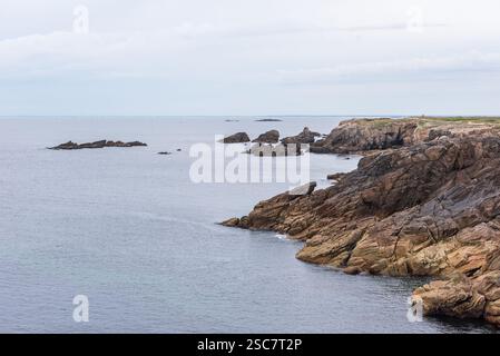 Pointe du Percho sur la côte sauvage de Quiberon (Saint-Pierre-Quiberon, Morbihan, Bretagne, France) Banque D'Images