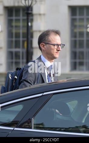 Graeme Biggar CBE - Directeur général de l'Agence nationale de lutte contre le crime (ANC) depuis 2021 - devant le Bureau du Cabinet à Whitehall, février 2025. Banque D'Images