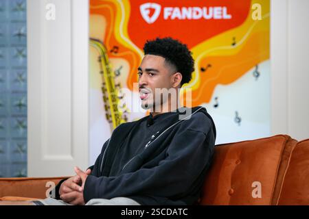 Nouvelle-Orléans, Louisiane, États-Unis. 6 février 2025. Le quarterback des Carolina Panthers Bryce Young sur The Up & Adams avec Kay Adams Show de FanDuel TV avant le Super Bowl LIX de la NFL. Crédit : Kindell Buchanan/Alamy Live News Banque D'Images
