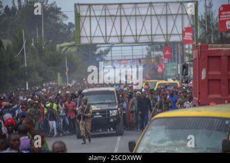 Le M23, le groupe rebelle opérant dans la région orientale de la République démocratique du Congo (RDC), tient une conférence de presse dans la ville de Goma. Banque D'Images