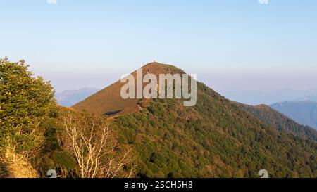 Le sommet du mont San Primo un matin d'été Banque D'Images