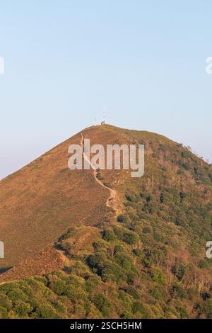 Le sommet du mont San Primo un matin d'été Banque D'Images