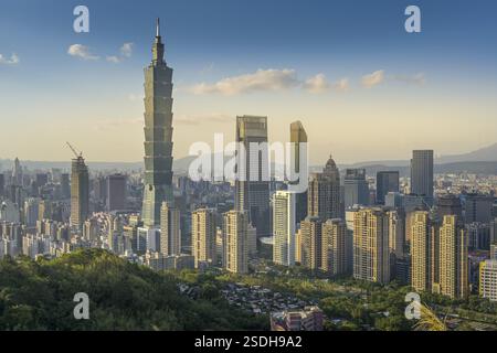 Vue panoramique sur les gratte-ciel de Taipei depuis Elephant Mountain, Taiwan, Asie Banque D'Images
