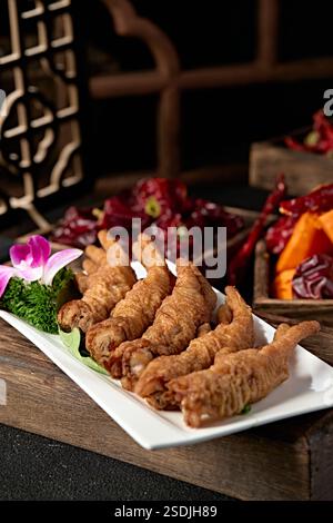 Ingrédients du hot pot : pattes de poulet à peau de tigre Banque D'Images