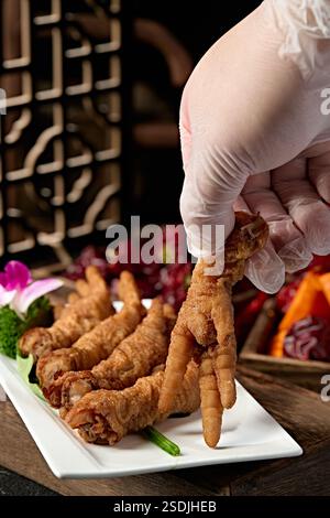 Ingrédients du hot pot : pattes de poulet à peau de tigre Banque D'Images